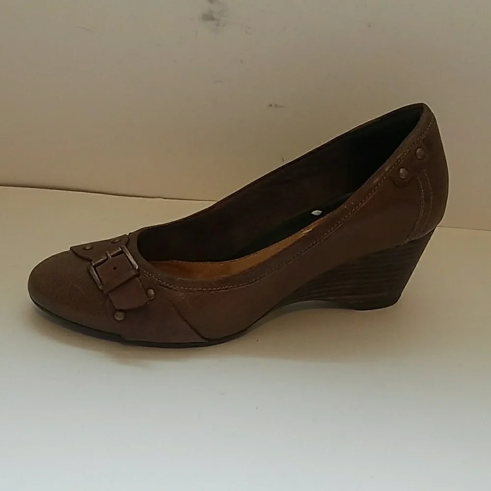 Clarks Brown Leather Wedge Pumps